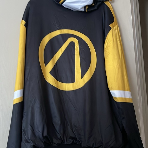 Reversible jacket - Picture 6 of 6